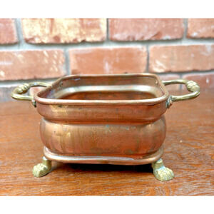 Vintage Copper Footed Bathtub Planter Gold Color Metal Container Jardiniere